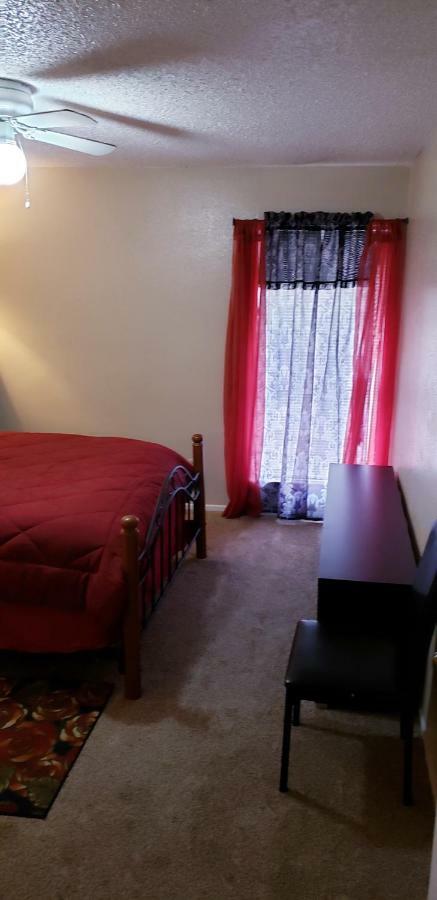 Cozy Condo Houston Bagian luar foto